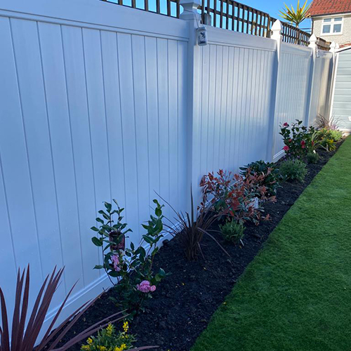 composite fencing, vinyl privacy fence, landscapers, elm park essex